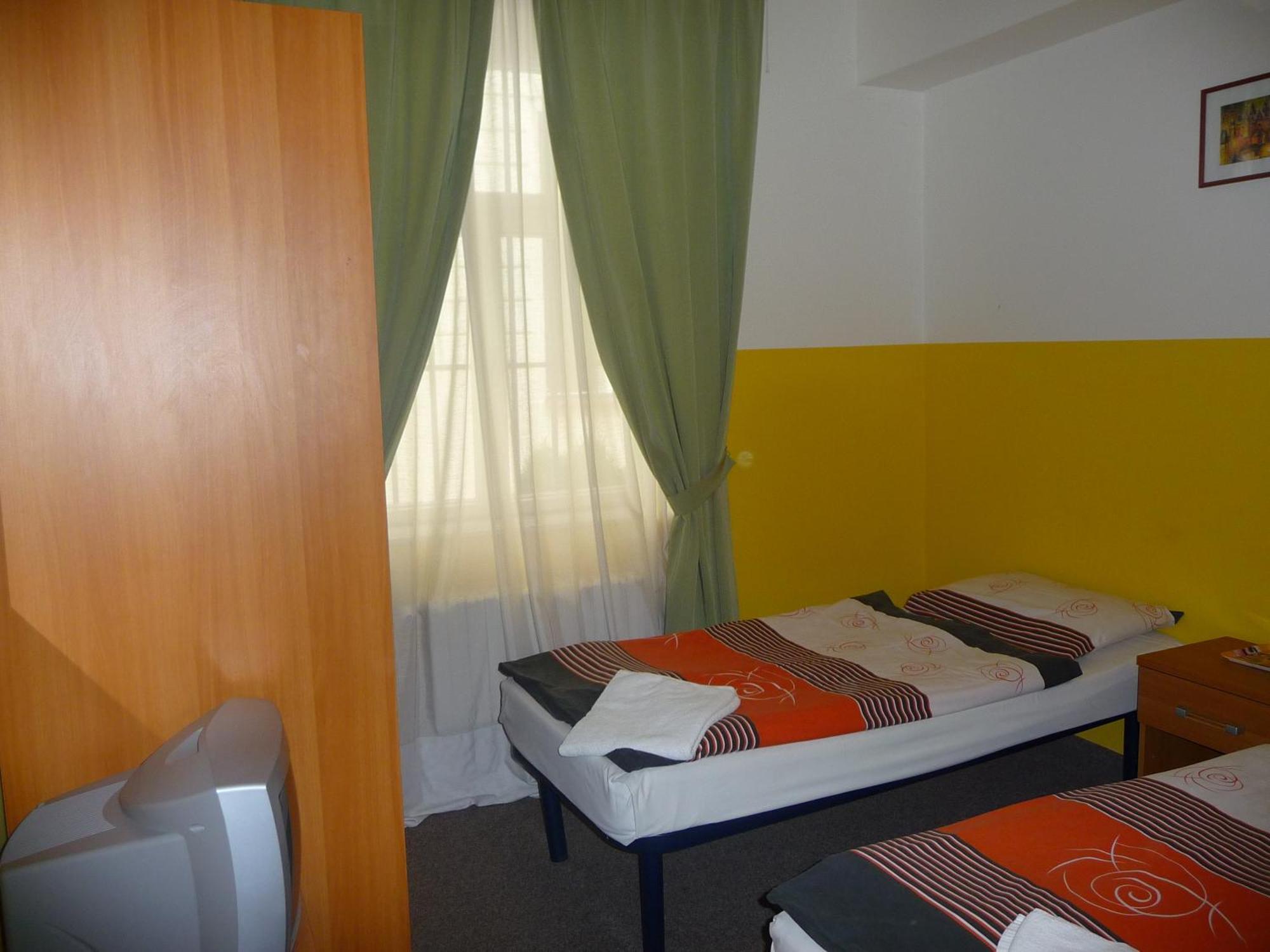 Economy Zweibettzimmer